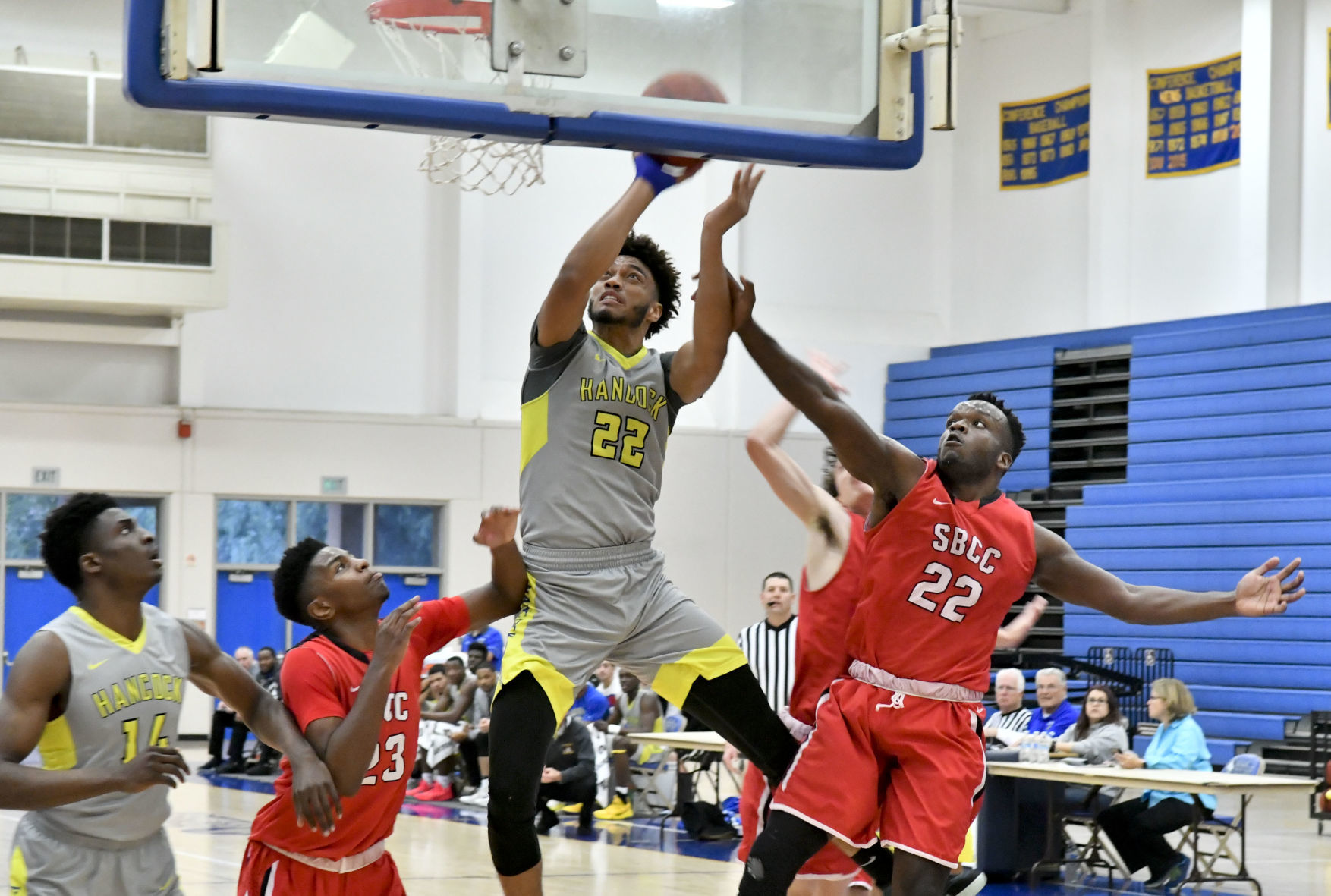 013019 SBCC Hancock mbb 03.jpg